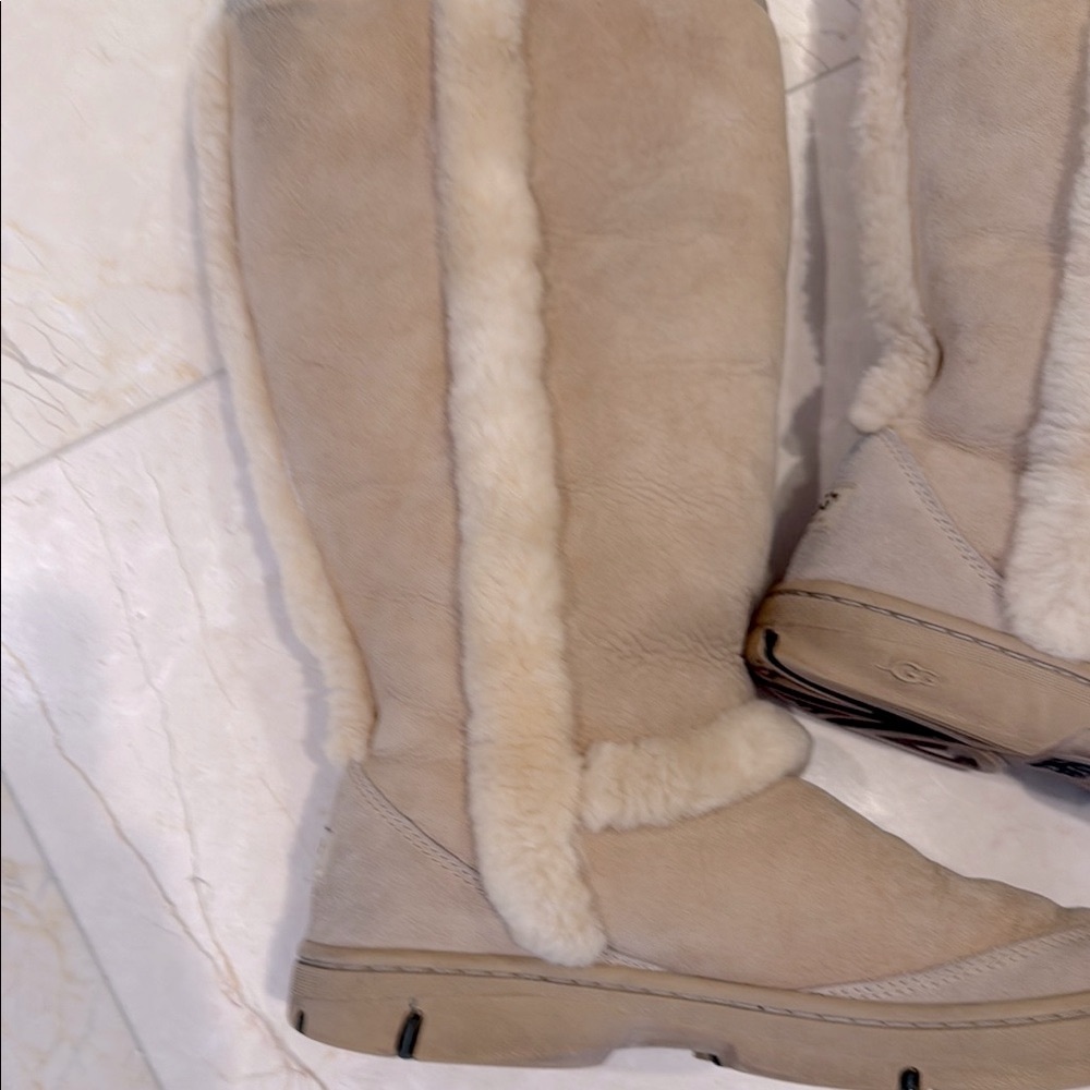 UGG Cozy Tan Shearling-Lined Women's Boots - Picture 13 of 13